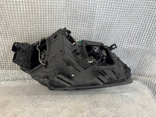 Laden Sie das Bild in den Galerie-Viewer, Frontscheinwerfer Audi Q5 Xenon Links Scheinwerfer Headlight SCH7798844504ou