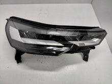 Laden Sie das Bild in den Galerie-Viewer, Frontscheinwerfer Renault Captur II 260100091R Rechts Scheinwerfer Headlight SCH4737388635jt