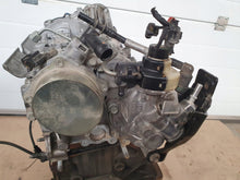 Load image into Gallery viewer, Motor Mercedes-Benz Vito W447 R9NA402 1.7 CDI 84TKm Diesel Engine Unkomplett