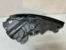 Laden Sie das Bild in den Galerie-Viewer, Frontscheinwerfer Audi A3 8V0941043E Xenon Links Scheinwerfer Headlight SCH6451019735cw