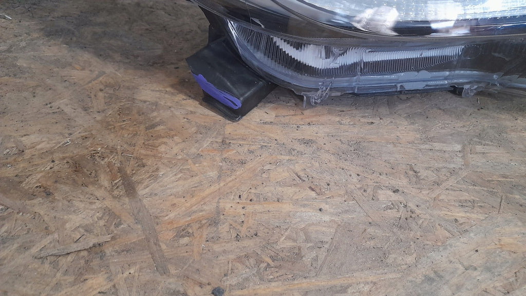 Frontscheinwerfer Toyota 4 IV Yaris 67R5EC ^E4 LED Rechts Scheinwerfer Headlight
