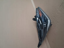 Laden Sie das Bild in den Galerie-Viewer, Frontscheinwerfer Toyota Aygo Rechts Scheinwerfer Headlight SCH1307213255nj