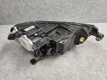 Laden Sie das Bild in den Galerie-Viewer, Frontscheinwerfer VW T-Roc 2GA941035 LED Links Scheinwerfer Headlight SCH2696699528bi
