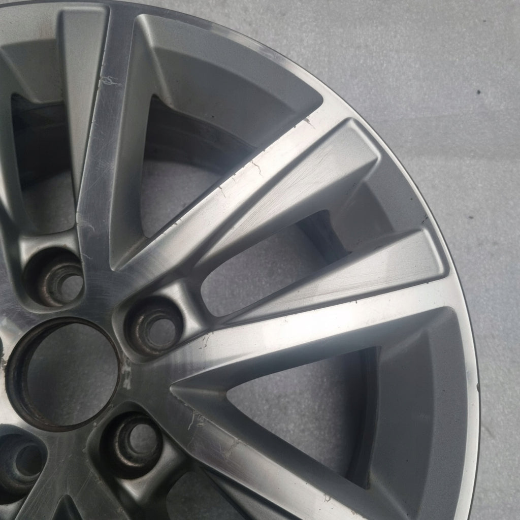 1x Alufelge 15 Zoll 6.0" 5x100 40ET Glanz Silber 6R0601025R VW Polo 6r Rim Wheel FEL7269037789hc
