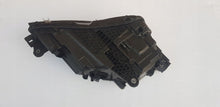 Laden Sie das Bild in den Galerie-Viewer, Frontscheinwerfer Skoda Superb III 3V1941015D Full LED Links Headlight
