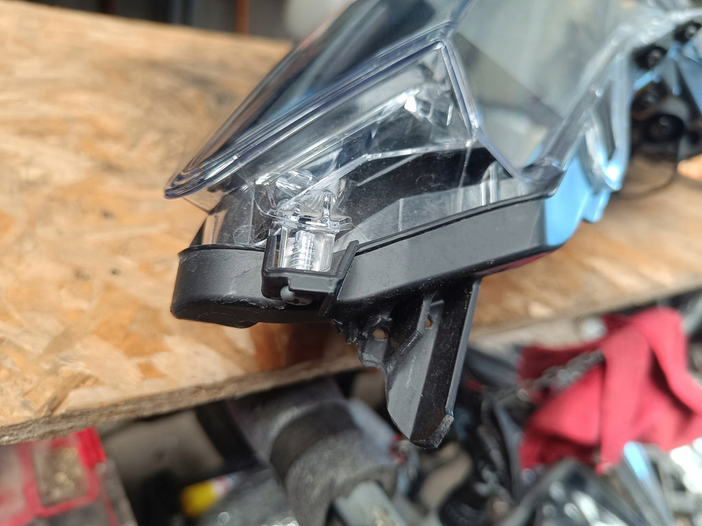 Frontscheinwerfer Toyota Corolla LED Links Scheinwerfer Headlight SCH9502571852ub
