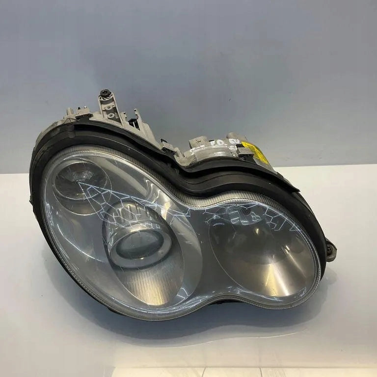 Frontscheinwerfer Mercedes-Benz 2038203861 Rechts Scheinwerfer Headlight SCH8497572295sm