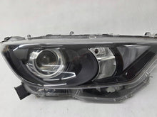 Laden Sie das Bild in den Galerie-Viewer, Frontscheinwerfer Toyota 4 Yaris SPP15162 Rechts Scheinwerfer Headlight SCH2347147146qc