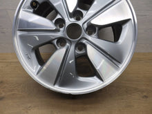 Laden Sie das Bild in den Galerie-Viewer, 1x Alufelge 15 Zoll 6.0&quot; 5x114.3 45ET N535011 Nissan Pulsar Rim Wheel