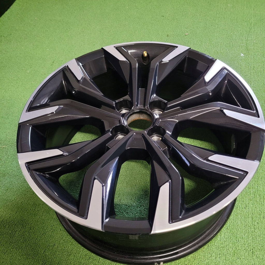 1x Alufelge 17 Zoll 7.0" 4x100 37ET 403003526R Renault Clio I V Rim Wheel FEL6890405049lp