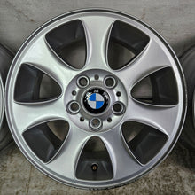 Laden Sie das Bild in den Galerie-Viewer, 4x Alufelge 16 Zoll 7.0" 5x120 44ET 6769402 BMW E46 F22 F21 E81 F23 F30 F31 E82 FEL6791880556jw