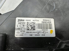 Load image into Gallery viewer, Frontscheinwerfer Dacia Duster 260602465R Links Scheinwerfer Headlight SCH8233063217je