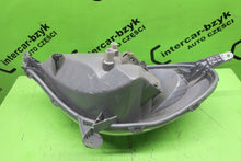 Load image into Gallery viewer, Frontscheinwerfer Toyota Yaris Verso Rechts Scheinwerfer Headlight