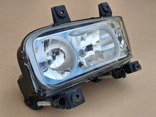 Laden Sie das Bild in den Galerie-Viewer, Frontscheinwerfer Mercedes-Benz A9678200061 Links Scheinwerfer Headlight SCH1540033587xp