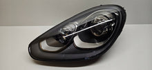 Laden Sie das Bild in den Galerie-Viewer, Frontscheinwerfer Porsche Cayenne 7P5941751H Xenon Links Scheinwerfer Headlight SCH3142186481ov