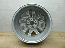 Laden Sie das Bild in den Galerie-Viewer, 1x Alufelge 16 Zoll 6.0&quot; 5x114.3 50ET Glanz Silber 529102L250 Hyundai I30