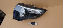 Laden Sie das Bild in den Galerie-Viewer, Frontscheinwerfer Ford Transit Courier R2X613W030AE Links Scheinwerfer Headlight SCH4925475618sh