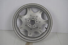 Laden Sie das Bild in den Galerie-Viewer, 1x Alufelge 17 Zoll 5x108 LJ6C-1007-U1A Ford Kuga Rim Wheel