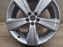Laden Sie das Bild in den Galerie-Viewer, 1x Alufelge 20 Zoll 5x112 4M0071490 Audi Q7 Rim Wheel FEL2132492219ir