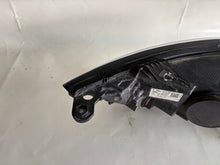 Laden Sie das Bild in den Galerie-Viewer, Frontscheinwerfer Audi A1 82A941004 Rechts Scheinwerfer Headlight SCH6169420704pf