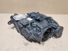 Laden Sie das Bild in den Galerie-Viewer, Frontscheinwerfer Skoda Superb II 3T1941017E 1ZS24704733 Bi-Xenon Links