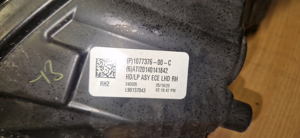 Frontscheinwerfer Tesla Model P107737600C LED Ein Stück (Rechts oder Links)