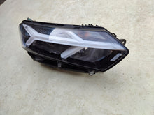 Laden Sie das Bild in den Galerie-Viewer, Frontscheinwerfer Dacia Sandero III Logan Jogger 260107978R LED Rechts Headlight