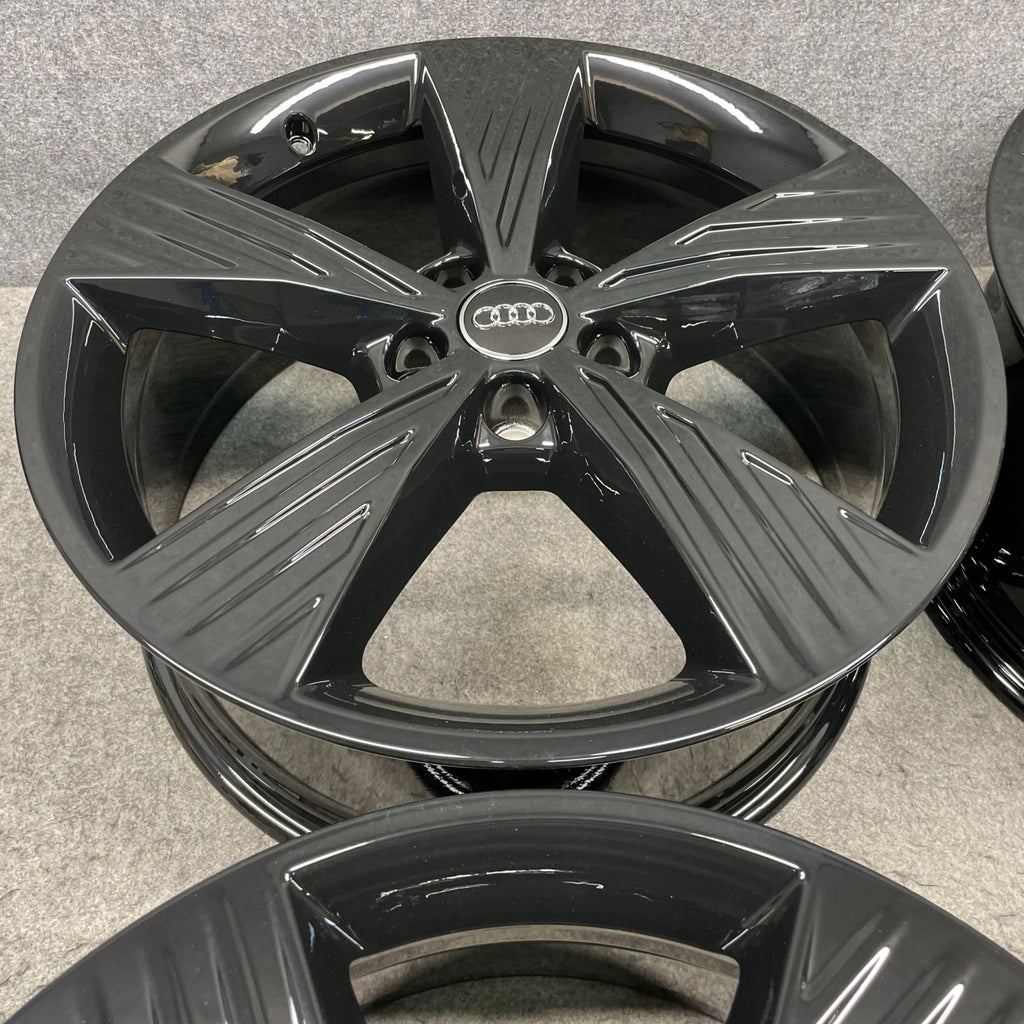 4x Alufelge 19 Zoll 8.0" 5x112 45ET Glanz Schwarz 89A601025B Audi E-Tron FEL6026317354nq