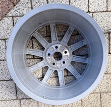Load image into Gallery viewer, 1x Alufelge 18 Zoll 8.5" 5x112 50ET Glanz Silber 8S0601025C Audi Tt Rim Wheel FEL6238092753uj
