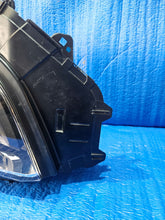 Load image into Gallery viewer, Frontscheinwerfer Mitsubishi Eclipse Cross 8301D78 LED Links Headlight