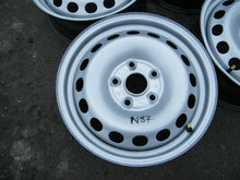 Laden Sie das Bild in den Galerie-Viewer, 4x Alufelge 15 Zoll 6.0" 5x112 47ET Silber VW Caddy V Golf III Jetta VI Touran FEL2313191142no