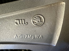 Laden Sie das Bild in den Galerie-Viewer, 1x Alufelge 19 Zoll 8.0&quot; 5x112 45ET 5LA601025B Skoda Enyaq Rim Wheel