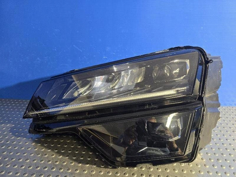 Frontscheinwerfer Skoda Karoq 57B941015F LED Ein Stück (Rechts oder Links) SCH4741387863yk