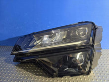 Load image into Gallery viewer, Frontscheinwerfer Skoda Karoq 57B941015F LED Ein Stück (Rechts oder Links) SCH4741387863yk
