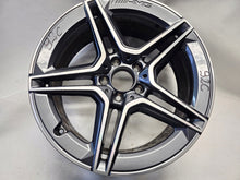 Load image into Gallery viewer, 1x Alufelge 19 Zoll 7.5" 5x112 53ET A2474011500 Mercedes-Benz Glb X247 Rim Wheel FEL4498156827bi