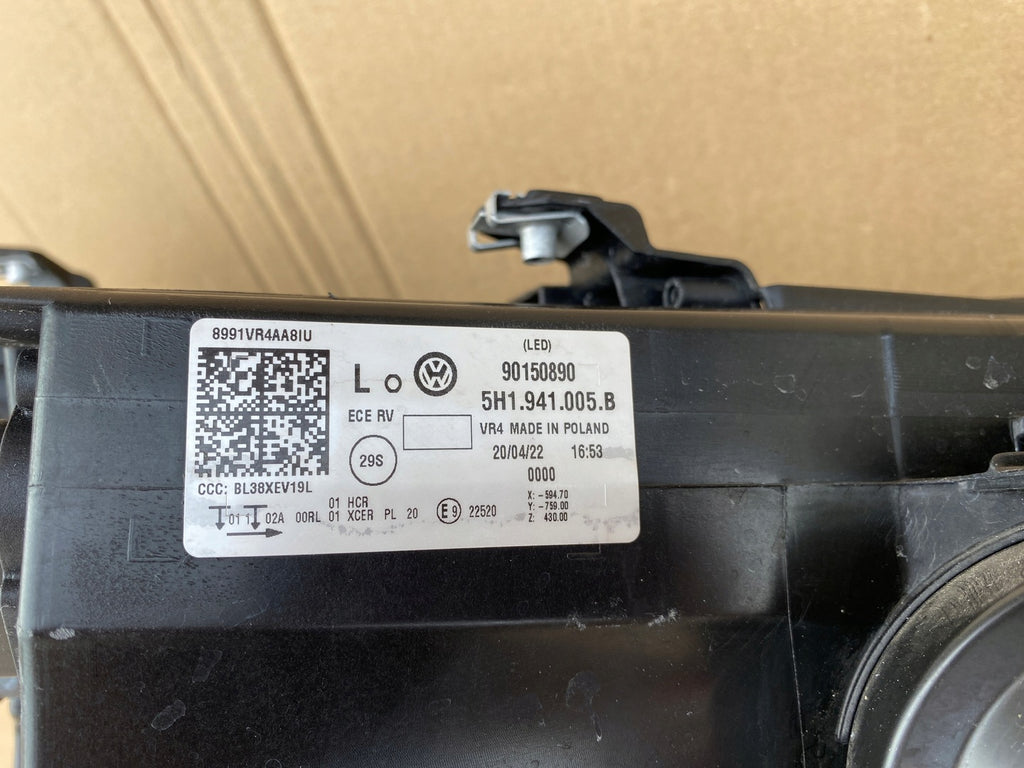 Frontscheinwerfer VW Golf VIII 5H1941005B 5NB941082A Full LED Links Headlight SCH8641775934ik