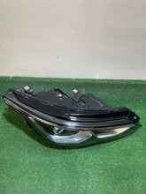 Laden Sie das Bild in den Galerie-Viewer, Frontscheinwerfer VW Golf VIII I 5H1941036 Rechts Scheinwerfer Headlight SCH1190188028cm