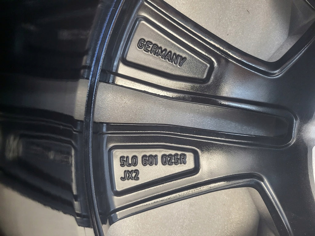 1x Alufelge 17 Zoll 7.0" 5x112 45ET 5L0601025R 5L0601025P MA-DAR81 Skoda Superb FEL2068567563cp