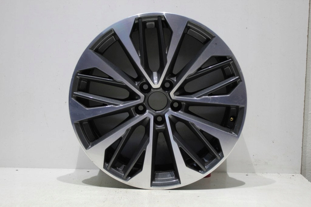 1x Alufelge 19 Zoll 8.0" 5x112 45ET Glanz Graphit 81A601025S Audi Q2 Mg