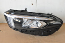 Laden Sie das Bild in den Galerie-Viewer, Frontscheinwerfer Mercedes-Benz W177 A1779063705 Full LED Rechts oder Links SCH6314510555qt
