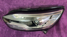 Laden Sie das Bild in den Galerie-Viewer, Frontscheinwerfer Renault Scenic AA111435 Links Scheinwerfer Headlight SCH9763213121nv
