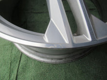 Laden Sie das Bild in den Galerie-Viewer, 1x Alufelge 18 Zoll 7.0" 5x112 43ET Glanz Silber 83A601025G Audi Q3 Rim Wheel FEL3651890685ij