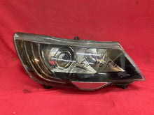 Laden Sie das Bild in den Galerie-Viewer, Frontscheinwerfer Skoda Superb II 3T1941016JK Xenon Rechts Headlight
