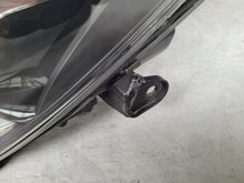 Load image into Gallery viewer, Frontscheinwerfer Toyota Yaris Links Scheinwerfer Headlight SCH7992603403au