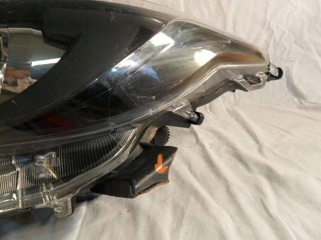 Frontscheinwerfer Toyota Yaris MM118 Links Scheinwerfer Headlight SCH1485282593rn