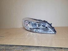 Load image into Gallery viewer, Frontscheinwerfer Volvo C70 II 32206147 Rechts Scheinwerfer Headlight SCH8652079051zb