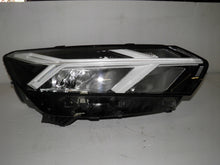 Laden Sie das Bild in den Galerie-Viewer, Frontscheinwerfer Dacia Sandero III Logan Jogger 260107920R LED Rechts Headlight