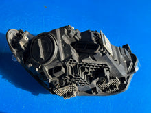 Laden Sie das Bild in den Galerie-Viewer, Frontscheinwerfer BMW F21 F20 7229677-11 Xenon Ein Satz Scheinwerfer Headlight SCH3347542437og