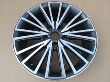 Load image into Gallery viewer, 1x Alufelge 17 Zoll 7.0" 5x112 49ET Glanz Grau 5F0601025Q Mg Leon Rim Wheel FEL2550125033mb