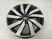 Laden Sie das Bild in den Galerie-Viewer, 1x Alufelge 18 Zoll 7.5&quot; 5x112 51ET 5G0601025AL VW Golf Vii Rim Wheel